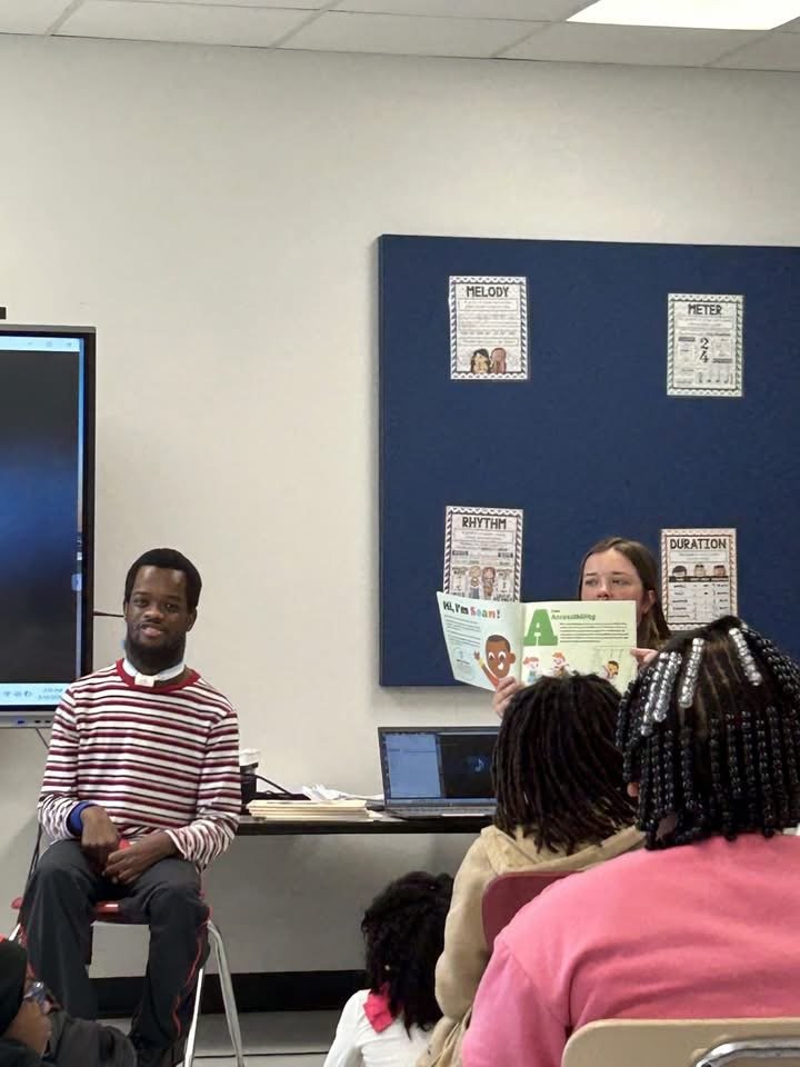 Sean Gold mid-presentation during a school author visit